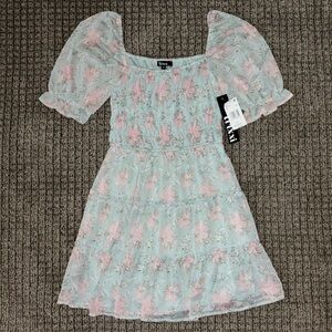 NWT Trixxi floral dress